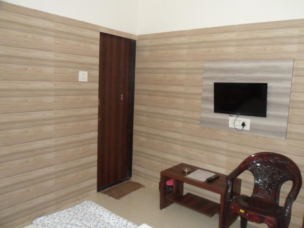 Hotel Madhusudan Dwārka Camera foto